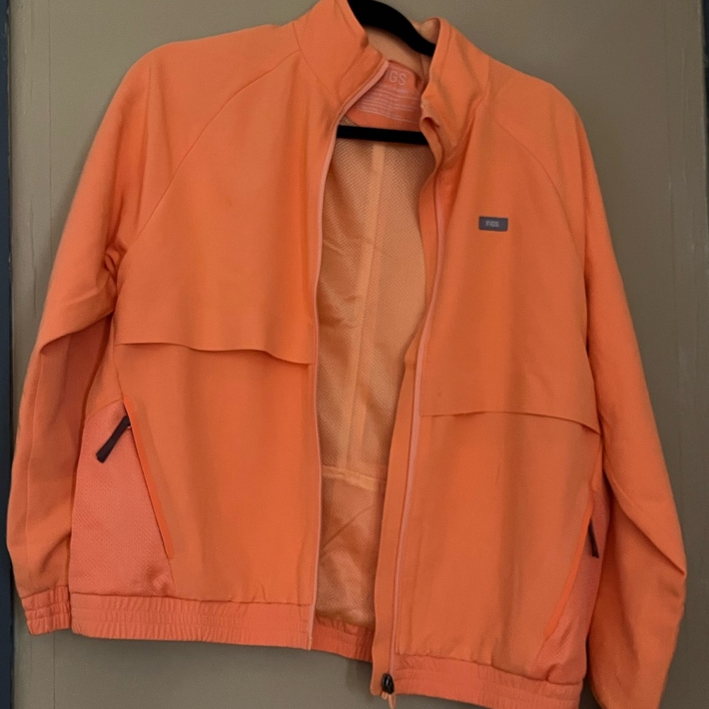 Figs Women's Orange scrub jacket